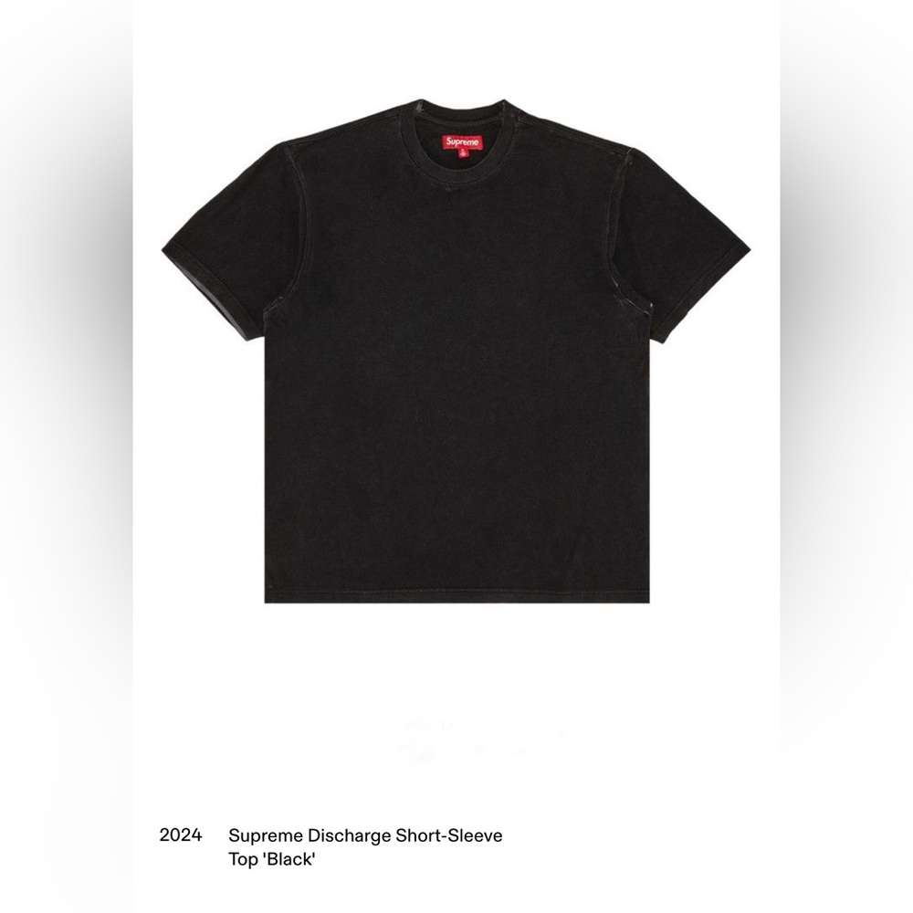 Supreme Discharge Short-Sleeve
Top 'Black'